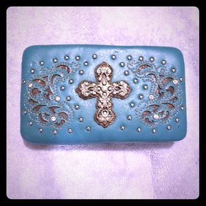 Western cross clutch
